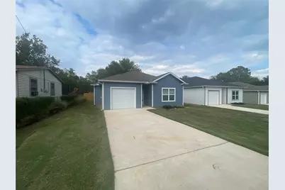 1009 Dubois Street, Denison, TX 75020 - Photo 2