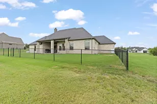 6048 Bella Terra Ln, Godley, TX 76044 - Photo 38
