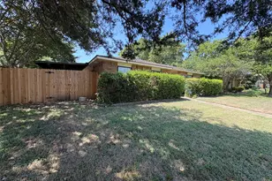 7222 Hedge Dr, Dallas, TX 75249 - Photo 2