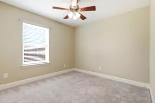 729 Countryside Dr, Aubrey, TX 76227 - Photo 20