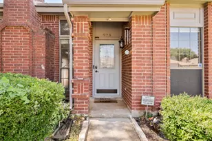 978 Downey Dr, Lewisville, TX 75067 - Photo 4