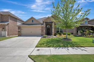 1652 Victoria Dr, Fort Worth, TX 76131 - Photo 1
