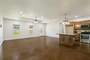 173 Miramar Cir, Weatherford, TX 76085 - Photo 6