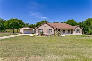 173 Miramar Cir, Weatherford, TX 76085 - Photo 2