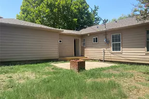 212 Washington St, Garland, TX 75040 - Photo 4