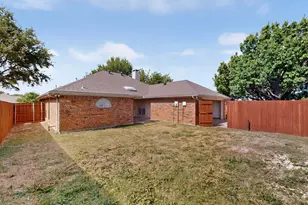 1426 Mapleview Dr, Carrollton, TX 75007 - Photo 38