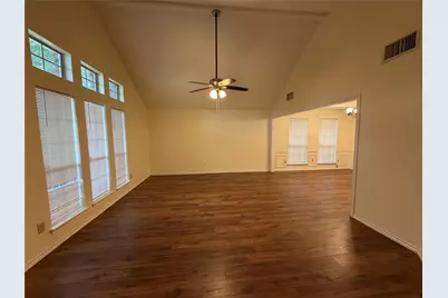 1426 Mapleview Drive, Carrollton, TX 75007 - Photo 4