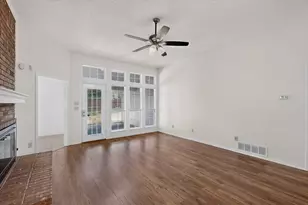 1426 Mapleview Dr, Carrollton, TX 75007 - Photo 14