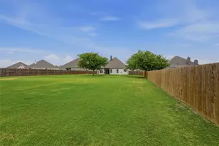125 Oak View Dr, Godley, TX 76044 - Photo 24