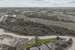 602 Sterling Dr, Benbrook, TX 76126 - Photo 4