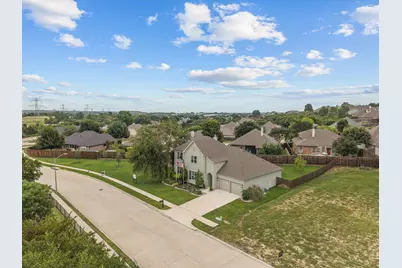602 Sterling Drive, Benbrook, TX 76126 - Photo 2