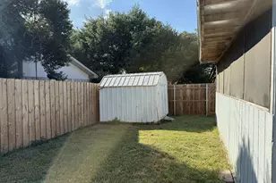 306 Ivy Way, Garland, TX 75043 - Photo 16