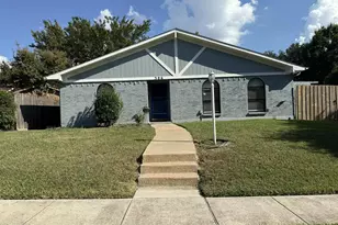 306 Ivy Way, Garland, TX 75043 - Photo 1