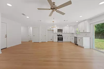 1317 California Trail, Grand Prairie, TX 75052 - Photo 4