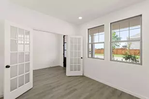 649 Tyronza Dr, Justin, TX 76247 - Photo 14