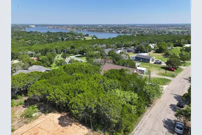 1012 Scenic Drive, Granbury, TX 76048 - Photo 2