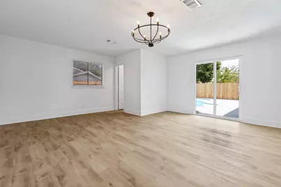 226 N Forest Crest Drive, Garland, TX 75042 - Photo 10