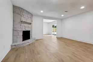 226 N Forest Crest Dr, Garland, TX 75042 - Photo 6