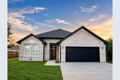 900 Marcellus Court, Arlington, TX 76011 - Photo 1