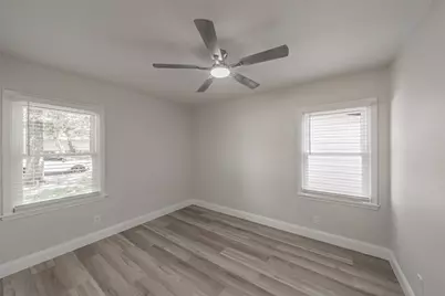748 W Redbud Drive, Hurst, TX 76053 - Photo 28