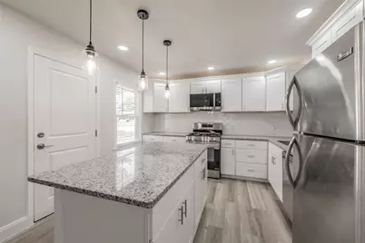748 W Redbud Drive, Hurst, TX 76053 - Photo 14