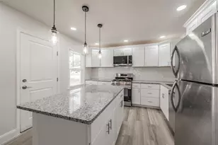 749 W Redbud Dr, Hurst, TX 76053 - Photo 14