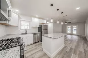 749 W Redbud Dr, Hurst, TX 76053 - Photo 18