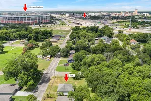 1002 E Calhoun Ave, Waco, TX 76704 - Photo 2