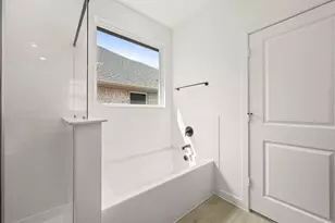 645 Tyronza Dr, Justin, TX 76247 - Photo 22