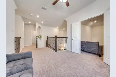 2094 Creekbluff Circle, Lewisville, TX 75010 - Photo 18