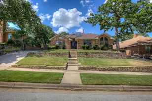 3914 Meadow Dr, Grapevine, TX 76051 - Photo 1