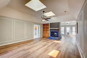 3914 Meadow Dr, Grapevine, TX 76051 - Photo 8