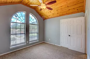 3914 Meadow Dr, Grapevine, TX 76051 - Photo 34