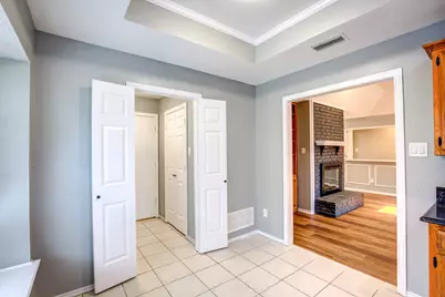 3914 Meadow Drive, Grapevine, TX 76051 - Photo 14
