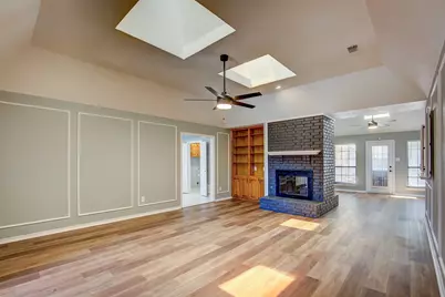 3914 Meadow Drive, Grapevine, TX 76051 - Photo 6
