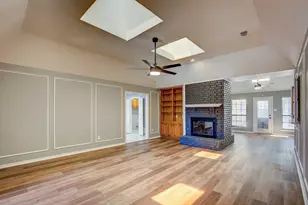 3914 Meadow Dr, Grapevine, TX 76051 - Photo 6
