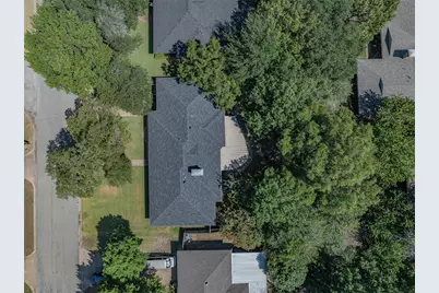 633 N McKown Avenue, Sherman, TX 75092 - Photo 4