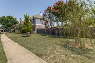 6913 Conestoga Dr, Rowlett, TX 75089 - Photo 2
