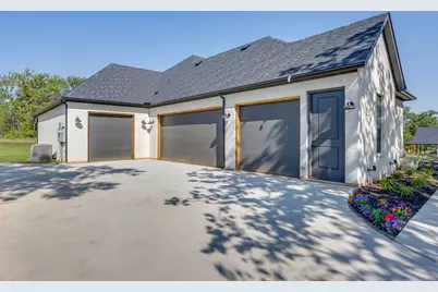 173 Oak Grove Way, Springtown, TX 76082 - Photo 34