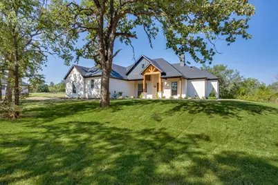 173 Oak Grove Way, Springtown, TX 76082 - Photo 1