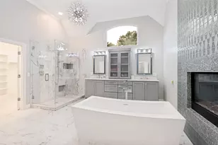 801 Shady Bend Ct, Highland Village, TX 75077 - Photo 4