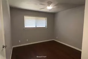 2409 Oakwood Dr, Carrollton, TX 75006 - Photo 20
