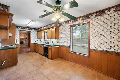 313 Wesley, Corsicana, TX 75110 - Photo 16