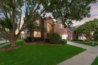 1660 Meadows Avenue, Lantana, TX 76226 - Photo 4