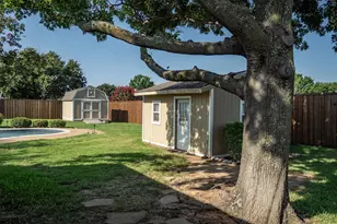 241 Raintree Dr, Highland Village, TX 75077 - Photo 32