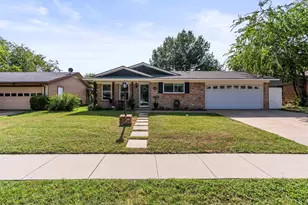 2106 McCormick St, Denton, TX 76205 - Photo 2