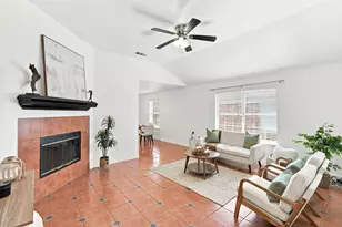 2534 Las Villas Ave, Dallas, TX 75211 - Photo 2