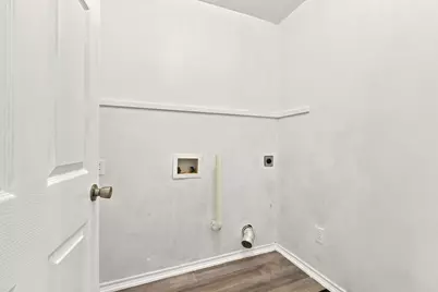 2534 Las Villas Avenue, Dallas, TX 75211 - Photo 10