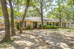 3410 Woodford Dr, Arlington, TX 76013 - Photo 2