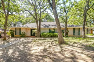 3410 Woodford Dr, Arlington, TX 76013 - Photo 1